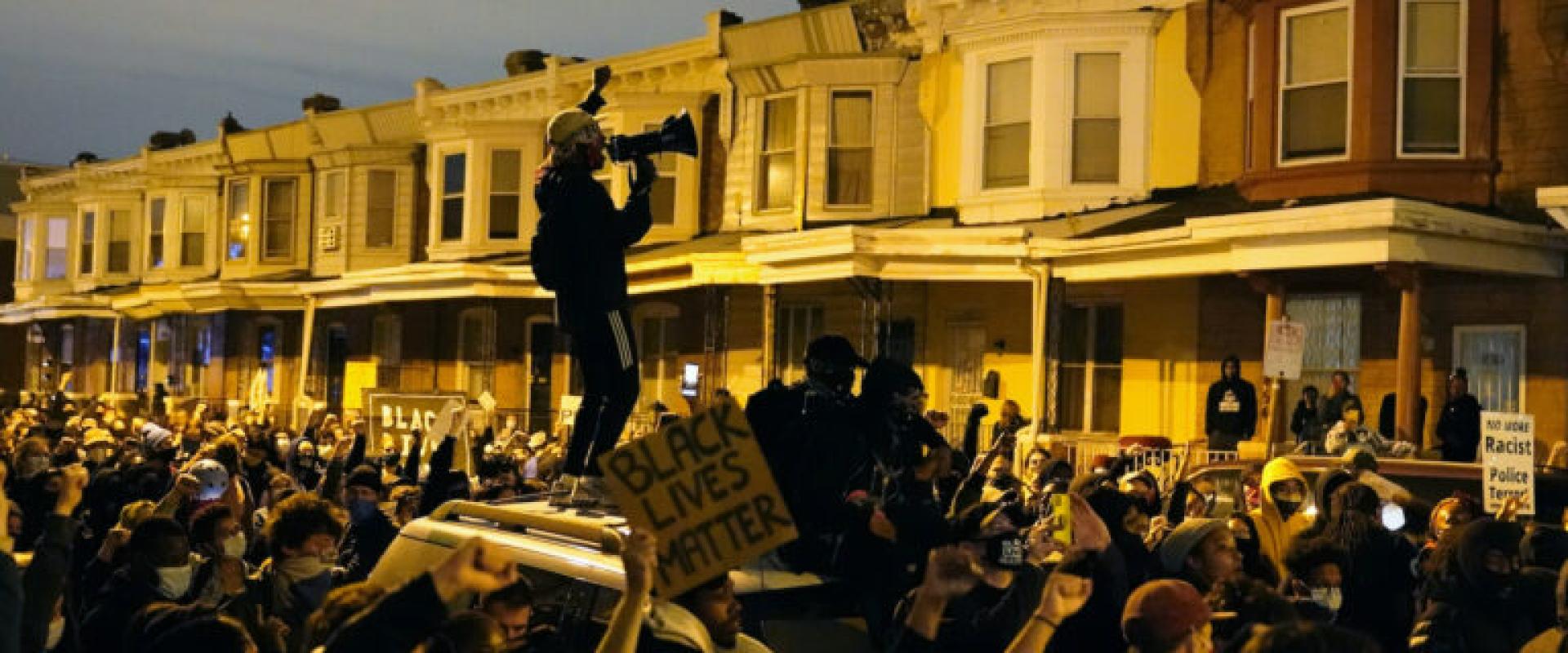 AP_walter_wallace_jr_shooting_protest AP_walter_wallace_jr_shooting_protest