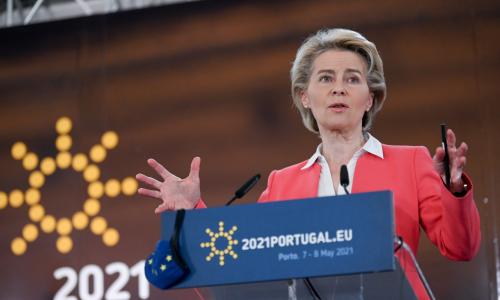 رئيسة المفوضية الأوروبية Ursula von der Leyen