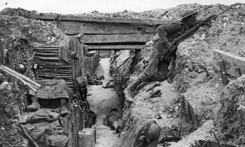 صورة من الحرب العالمية الأولى نقلا عن مجموعة بريتانيكا ، Britannica صورة من الحرب العالمية الأولى نقلا عن مجموعة بريتانيكا ، Britannica