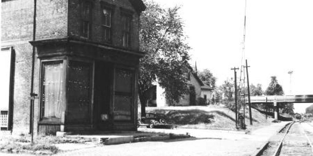 أقصر شارع في أوهايو ، الصورة نقلا عن Ohio History Central أقصر شارع في أوهايو ، الصورة نقلا عن Ohio History Central